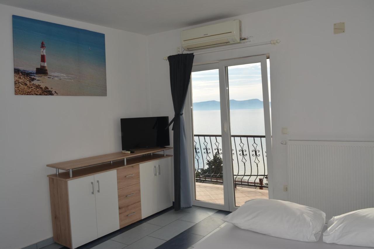 Apartments & Room Madi Senj  Eksteriør billede