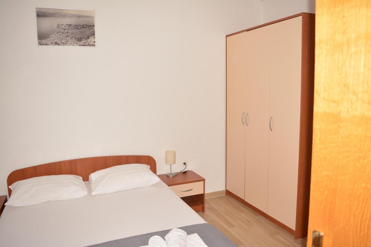 Apartments & Room Madi Senj  Eksteriør billede